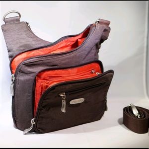 Baggallini Brown Travel Bag